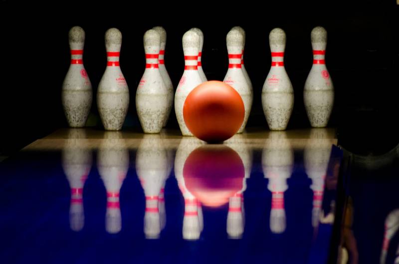 Organiser une journée bowling avec mes partenaires professionnels Près de Rouen 76